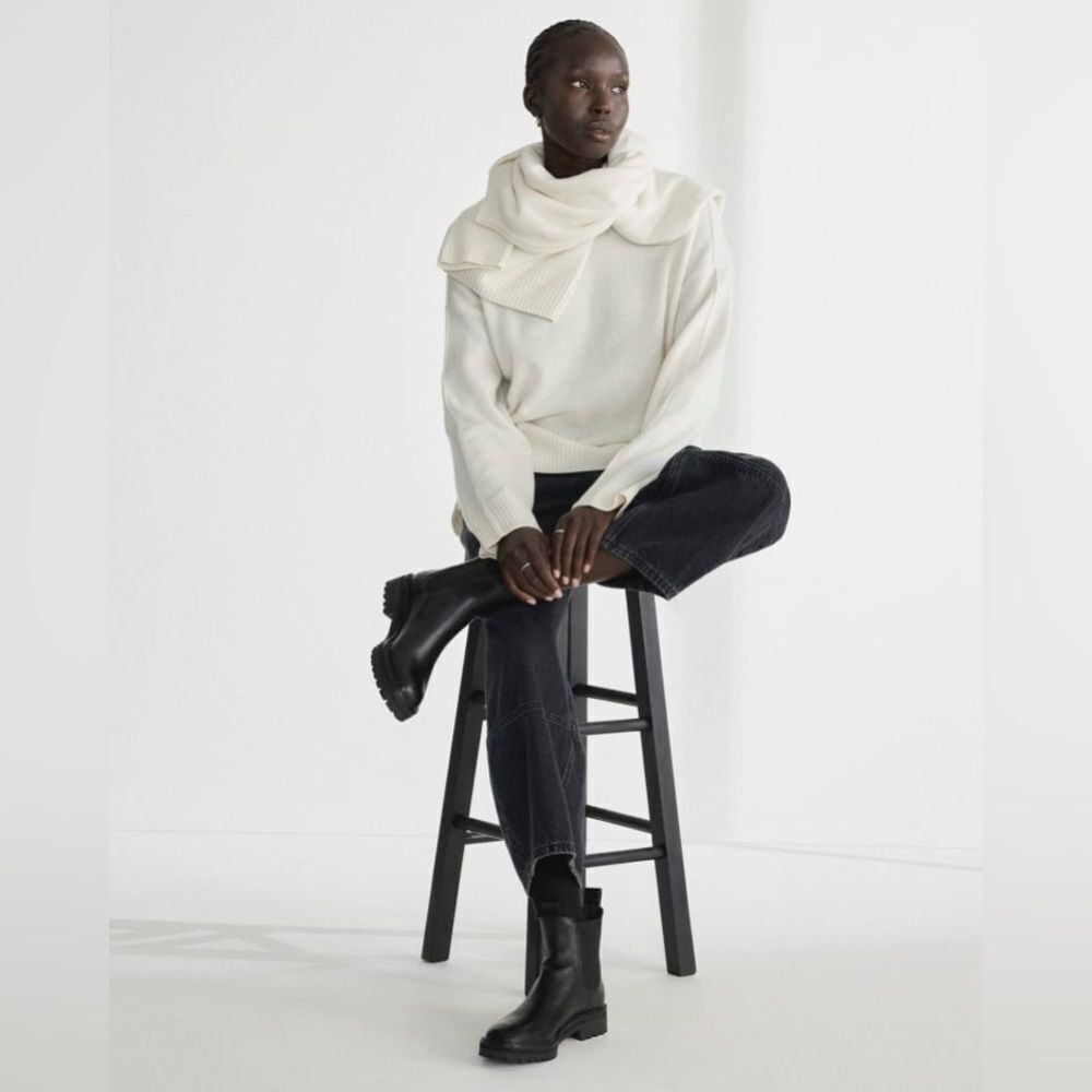 NEW EVERLANE Lug Chelsea Boot in Black Leather - Picture 9 of 9